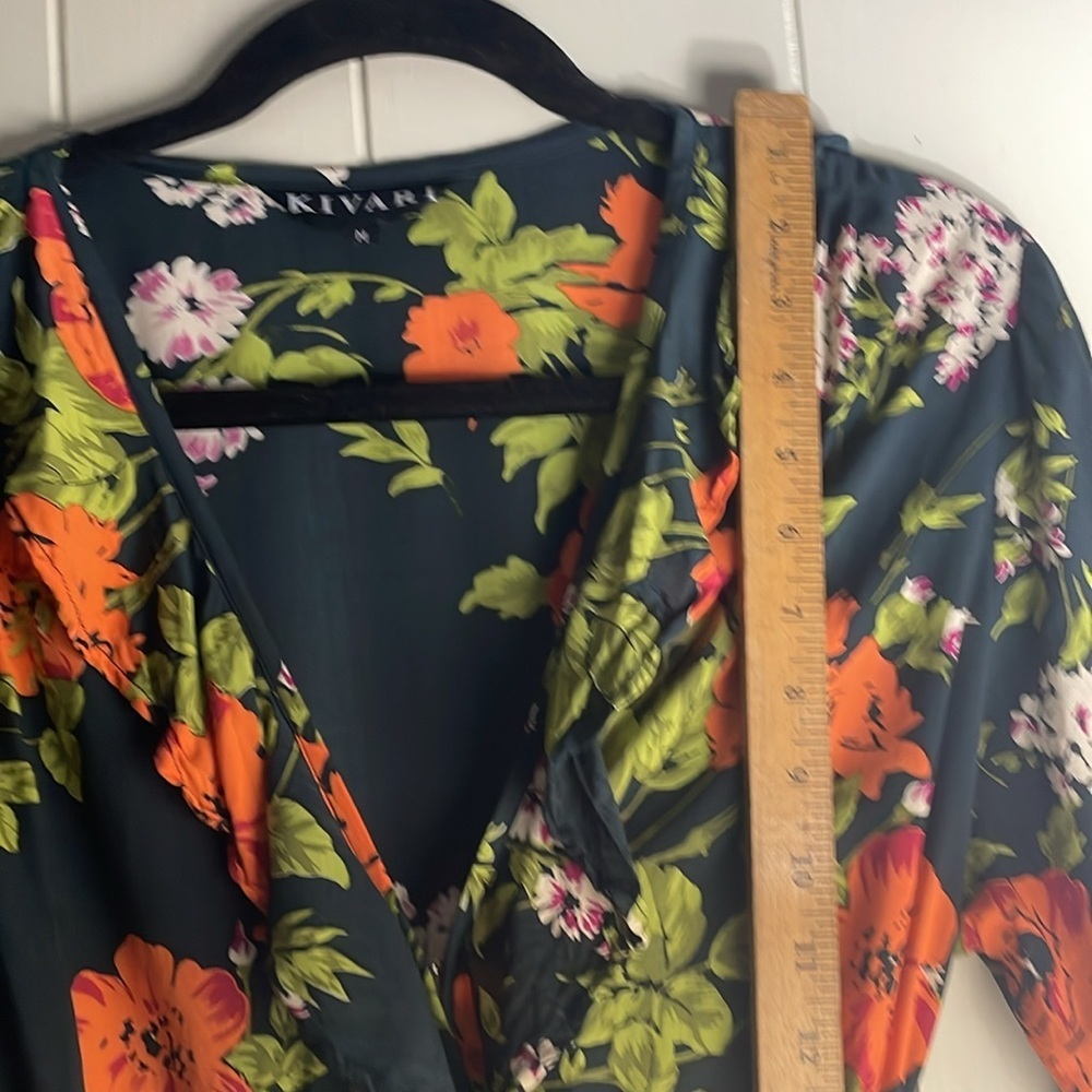 KIVARI floral mini wrap dress - Picture 3 of 5